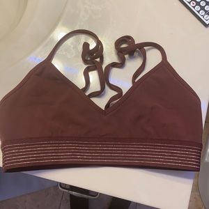 lululemon sports bra